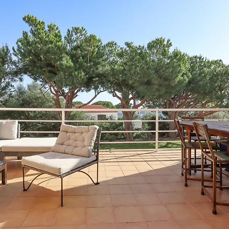 Apartment Jardins Do Castelo - Piscina E Tranquilidade - By Bedzy *