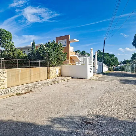 アパート Jardins Do Castelo - Piscina E Tranquilidade - By Bedzy アルブフェイラ