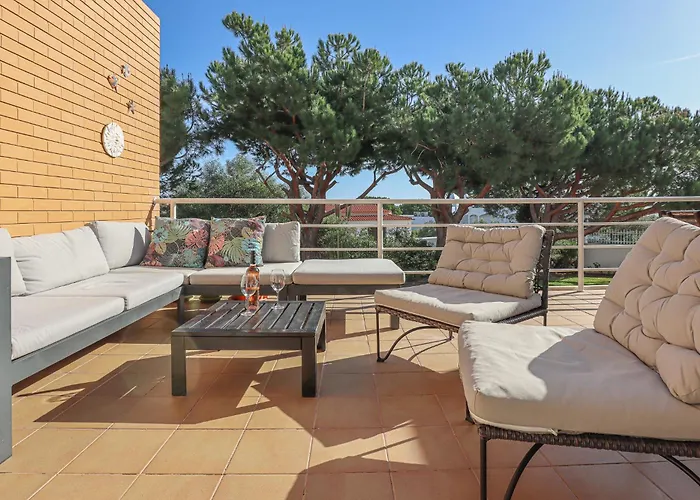 Jardins Do Castelo - Piscina E Tranquilidade - By Bedzy