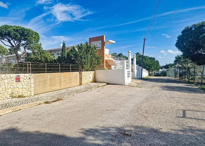 アパート Jardins Do Castelo - Piscina E Tranquilidade - By Bedzy アルブフェイラ